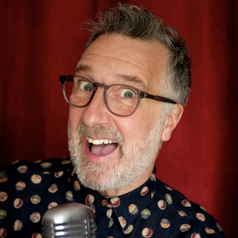 Duncan Oakley - musical comedian, storyteller and accomplished live entertainer