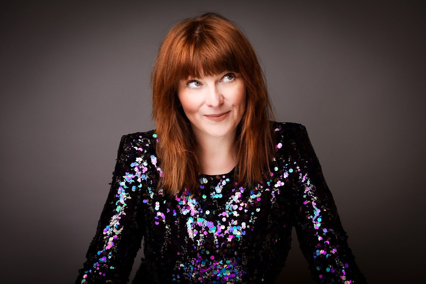 Nina Gilligan - award-winning northern stand-up and storyteller