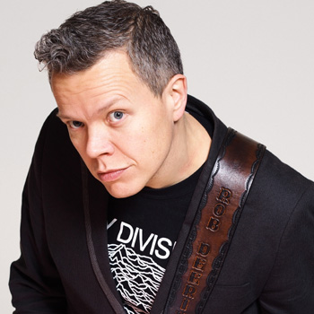 Rob Deering - stand-up comedian and musical loop-pedal artist
