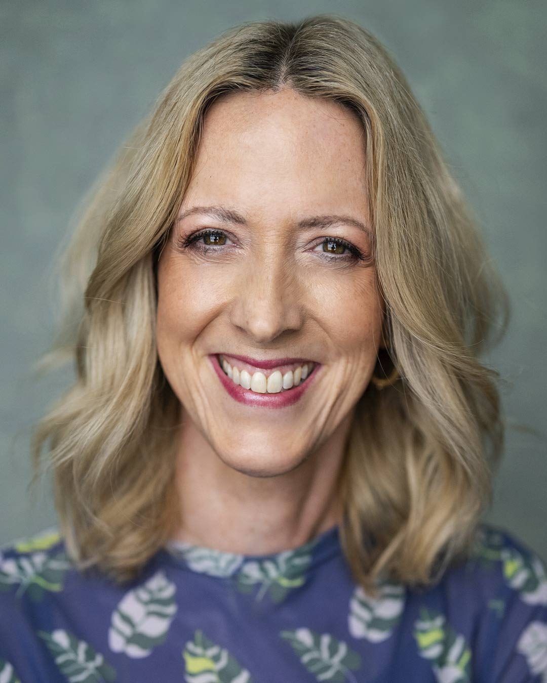 Sally-Anne Hayward - stand-up comedian, compere and broadcaster